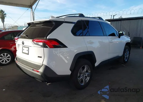 2025 Toyota Rav4 Xle z USA, uszkodzony, nr VIN 2T3W1RFV0SW397125